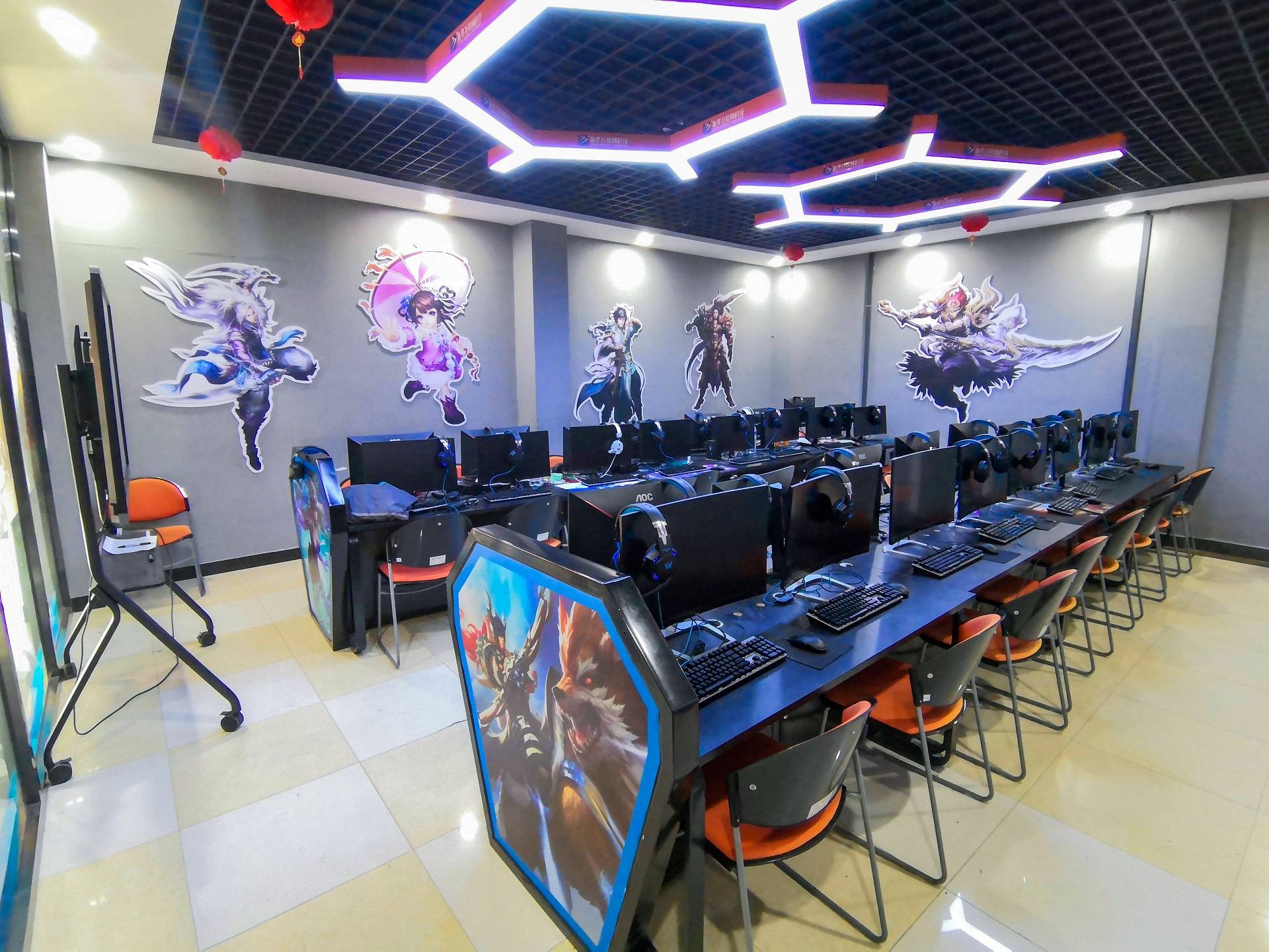 沈阳靠谱电竞培训机构深度剖析：沈阳新华电脑学校脱颖而出