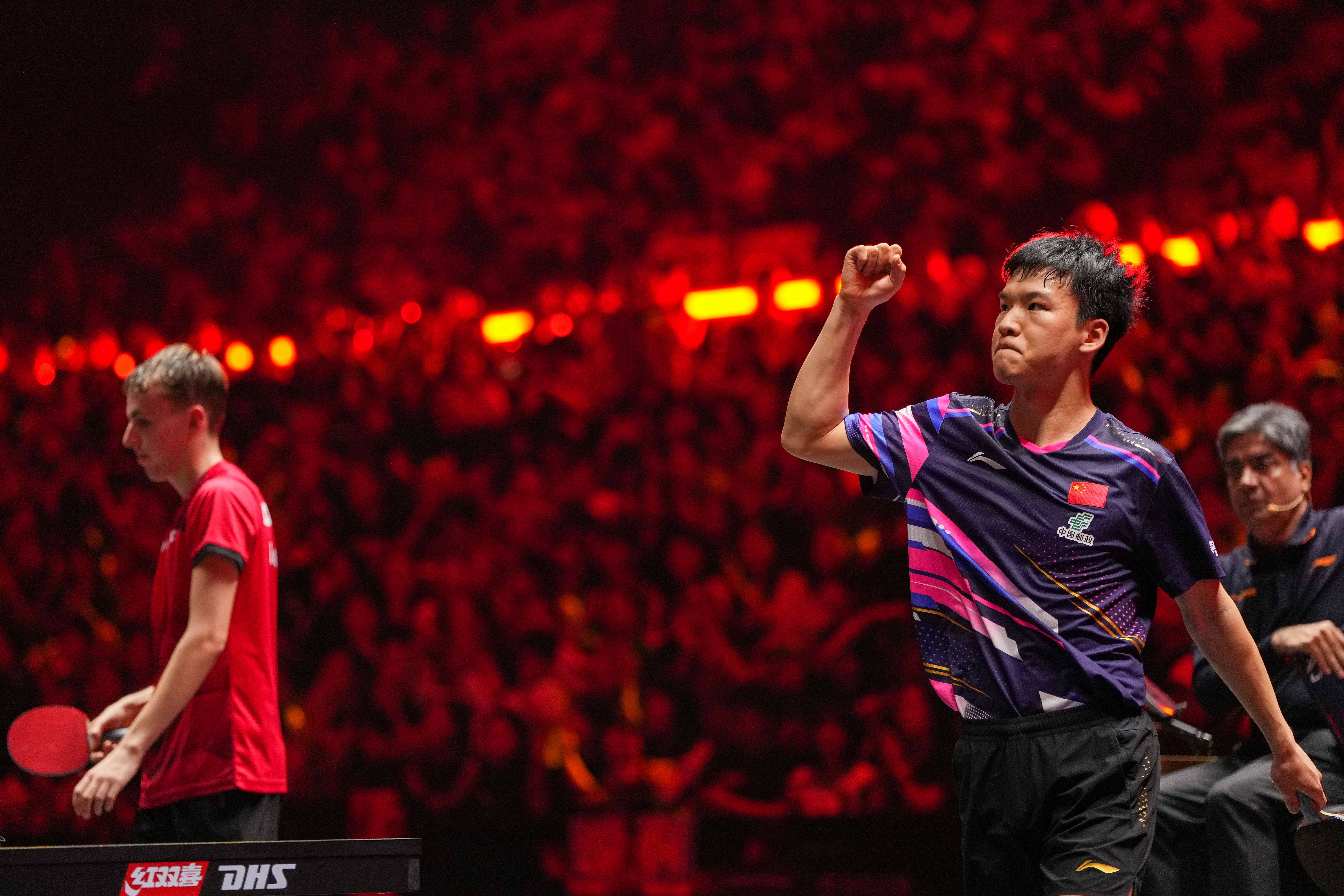 WTT中国大满贯赛|向鹏晋级男单八强