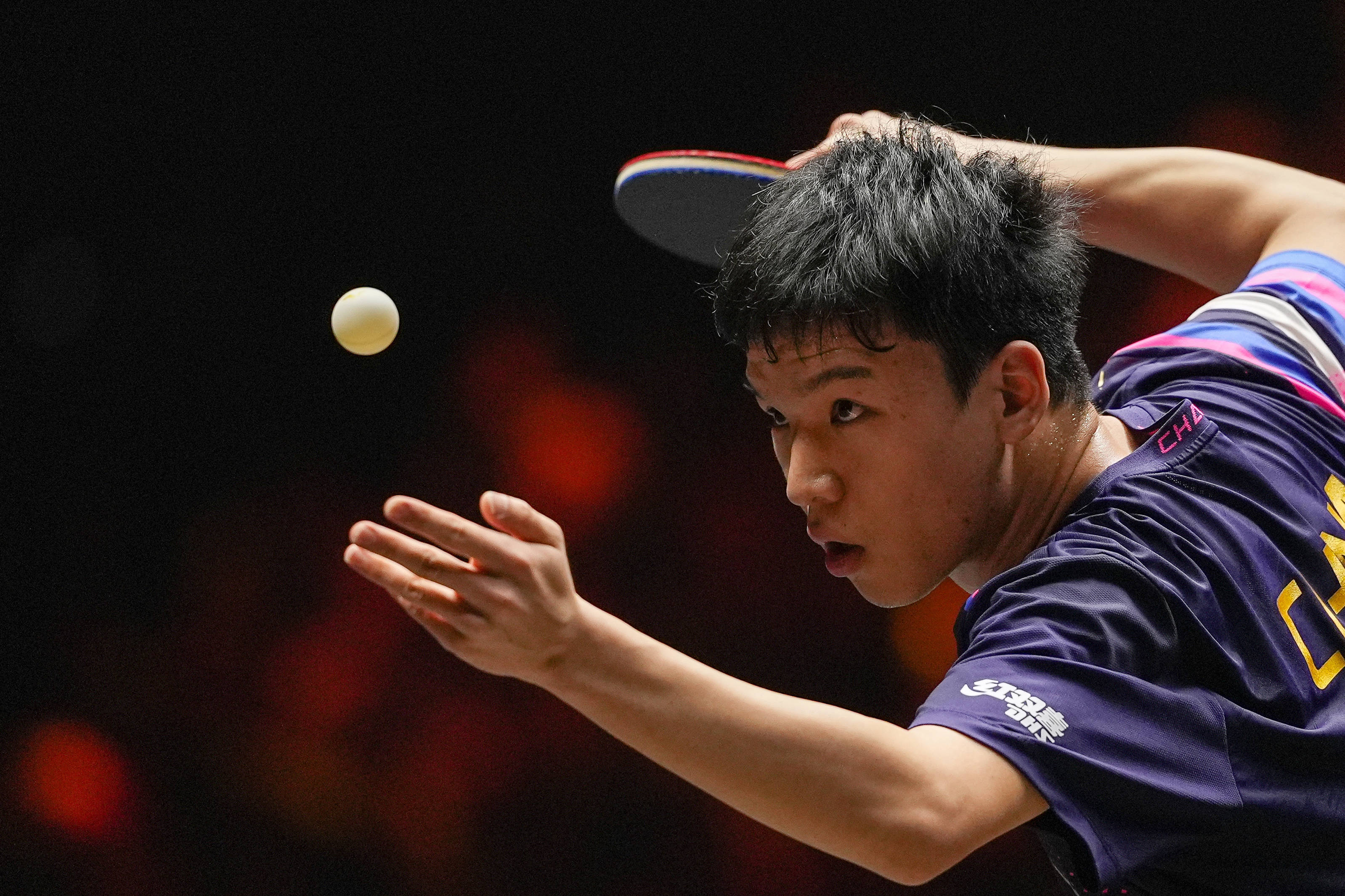 WTT中国大满贯赛|向鹏晋级男单八强