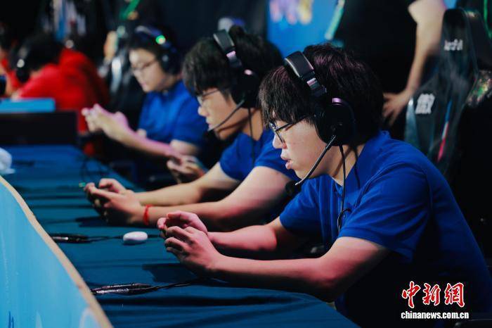 2025江苏省大学生电竞挑战赛泗洪收官 创新“电竞+文旅”双体验模式