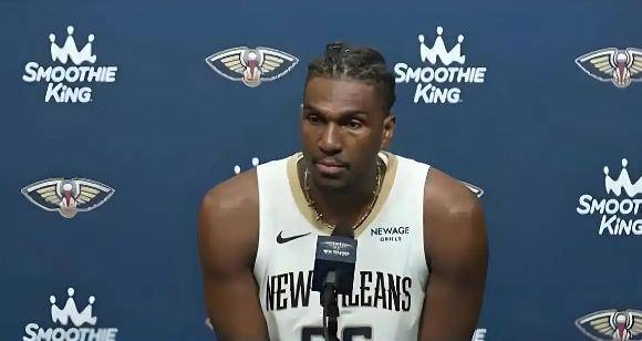 NBA季前赛：首秀三分球6中1！NBA冠军后卫联手锡安