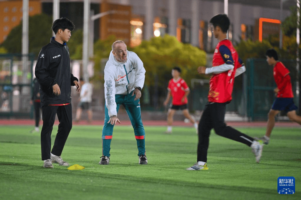 新华社关注|意甲青训教练“扎根”宁德 “执掌”足球教学