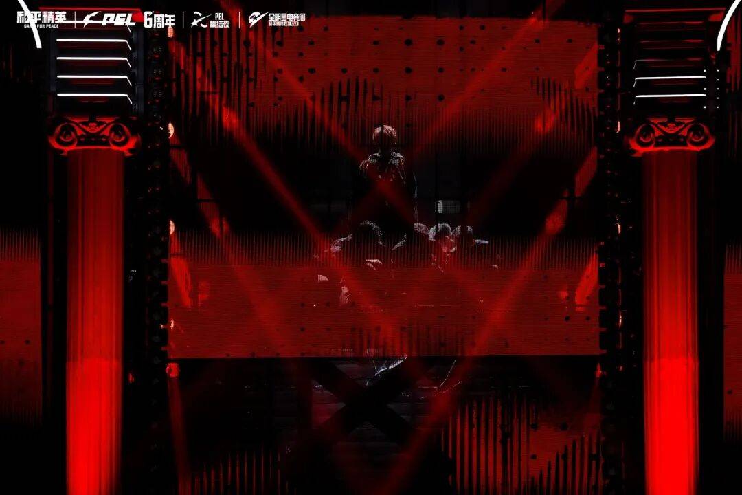 钢枪选手走红毯，和平精英玩的什么局？