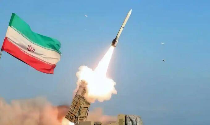 特朗普考虑打击伊朗？突发新闻引发国际关注